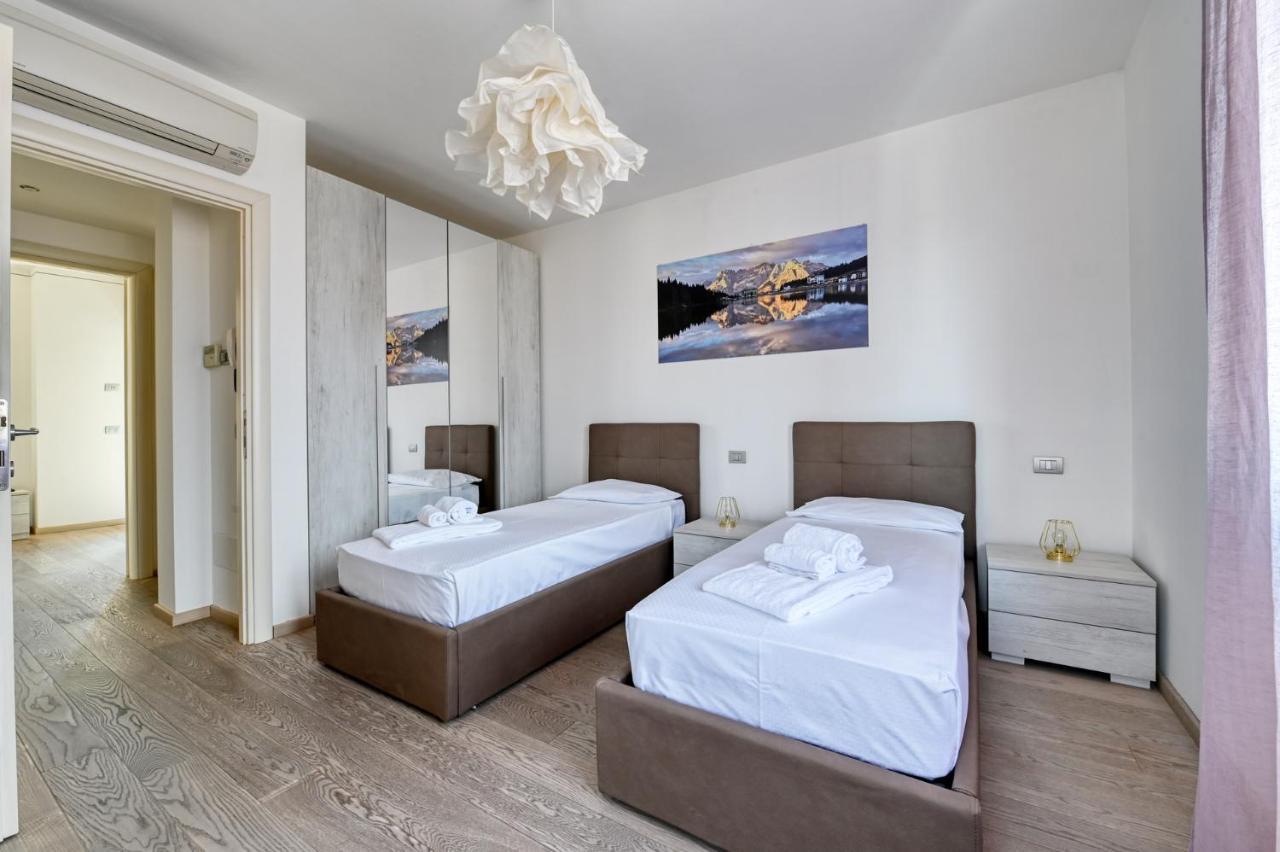 Pearl House - Sirmione Holiday - Jacuzzi Privata Экстерьер фото