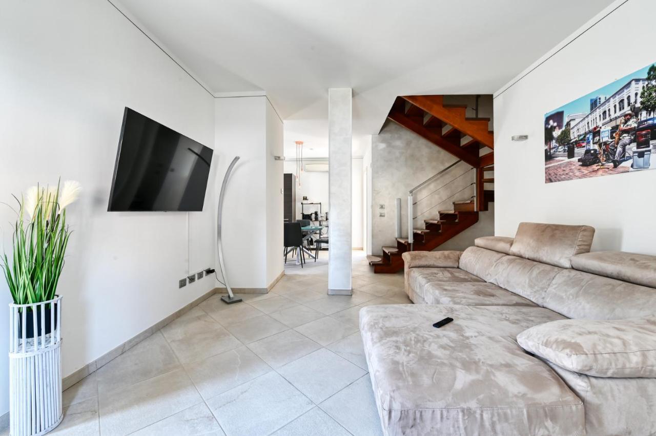 Pearl House - Sirmione Holiday - Jacuzzi Privata Экстерьер фото